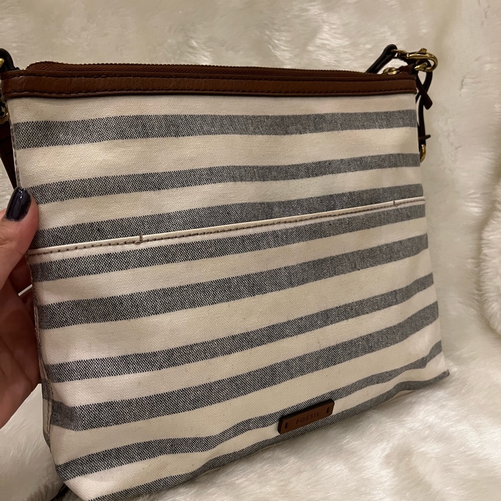 FOSSIL Crossbody - Picture 2 of 12